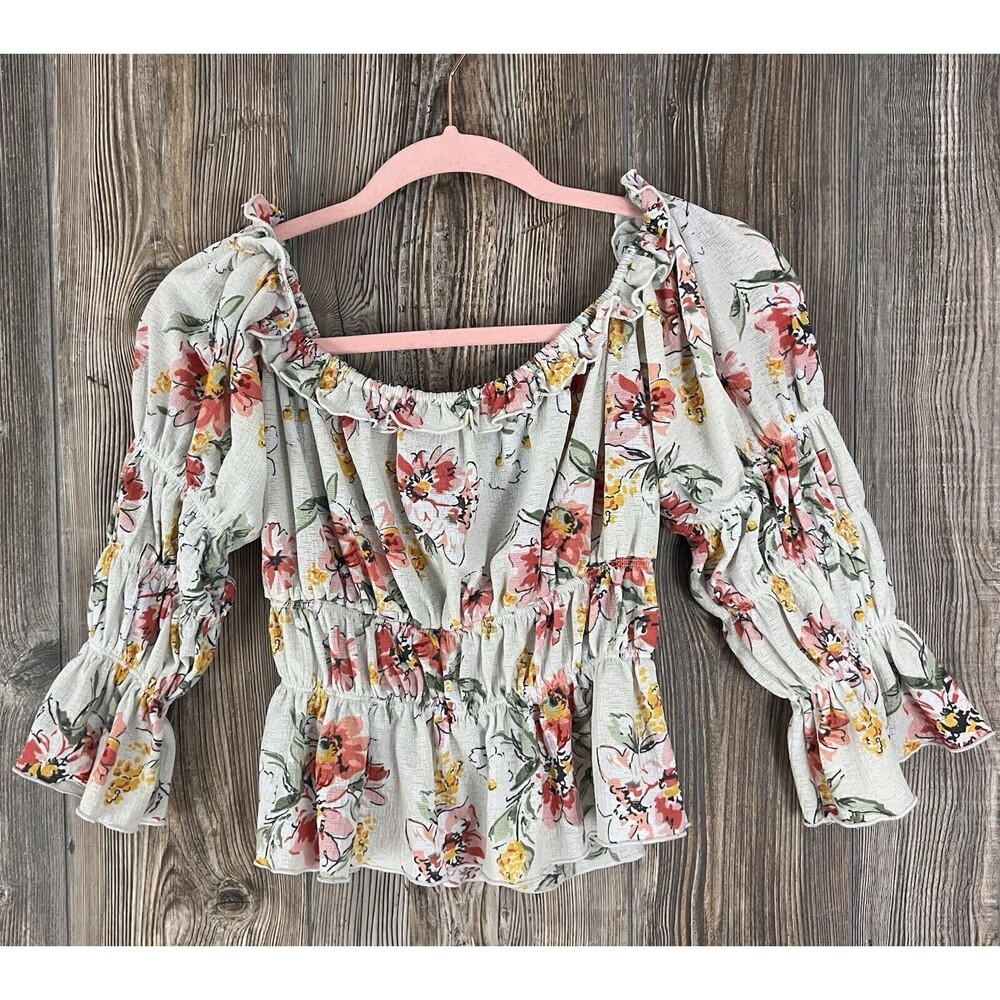 Forever 21 Smocked Floral Peasant Top S Cropped Bell Sleeve Flirty‎ Cottagecore